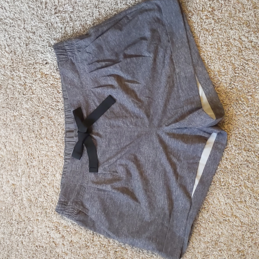 Lululemon spring break shorts